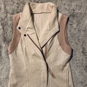🍋 RARE Lululemon Vest 🍋